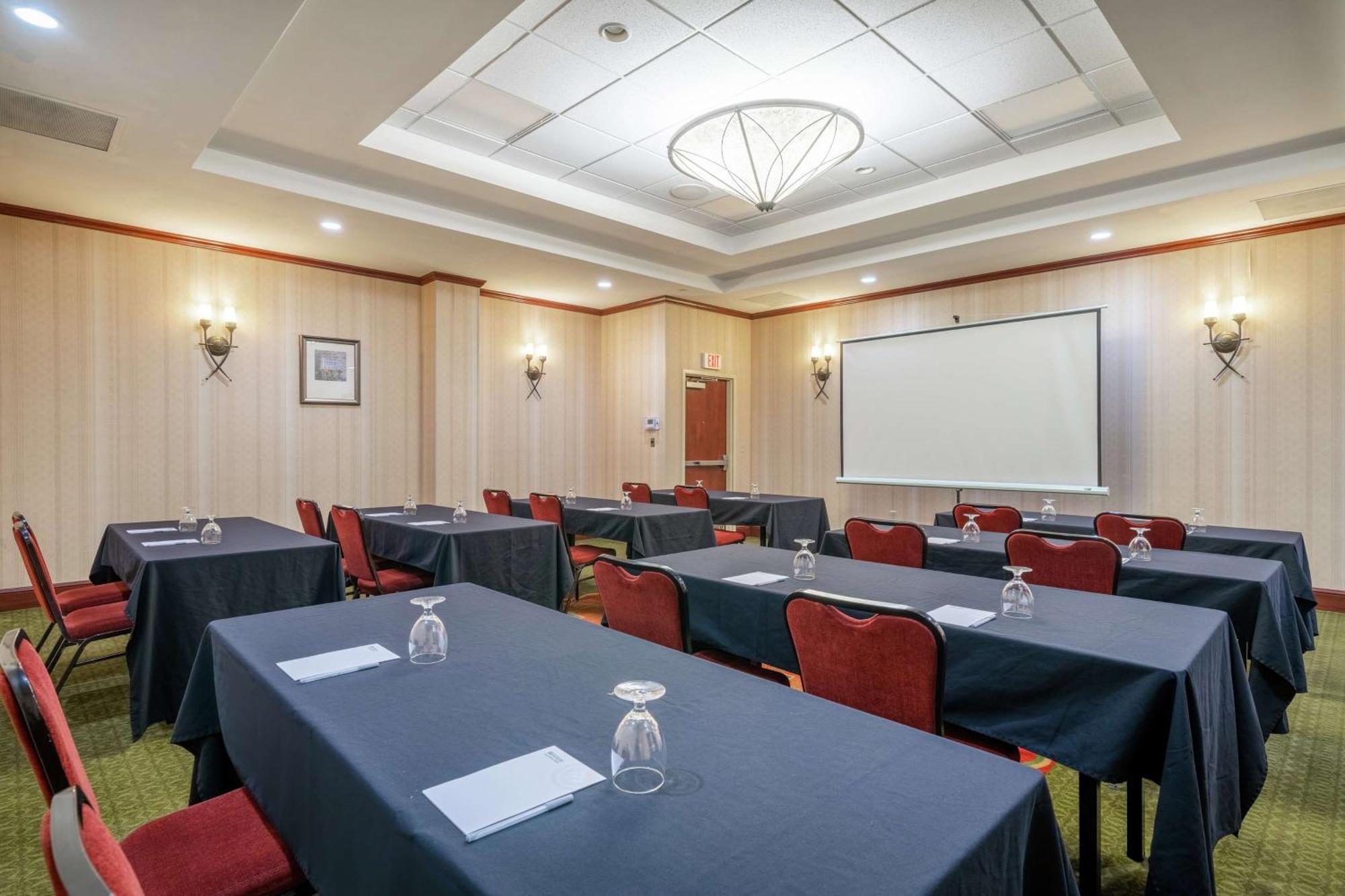 Hilton Garden Inn Моргантаун Екстер'єр фото